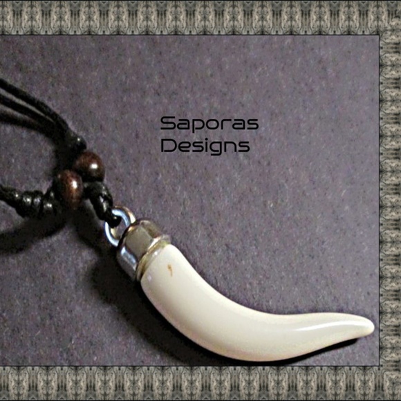 COPY - Handmade Wolf Tooth Design Necklace Native Ethnic - Picture 1 of 1